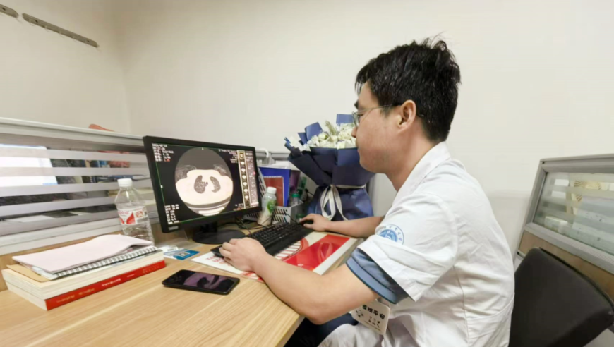 美政府将暂停对布朗大学拨款,2025年一码一肖100准确2025澳门免费精准资料澳门三肖三码精准100%新澳门彩,最佳精选解释落实_公测版V6.42